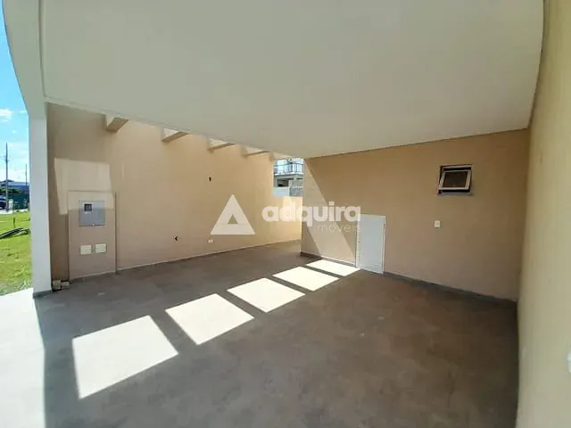 Casa com 200m² 3 quartos e 4 banheiros, à venda, no bairro Cará-cará em Ponta Grossa