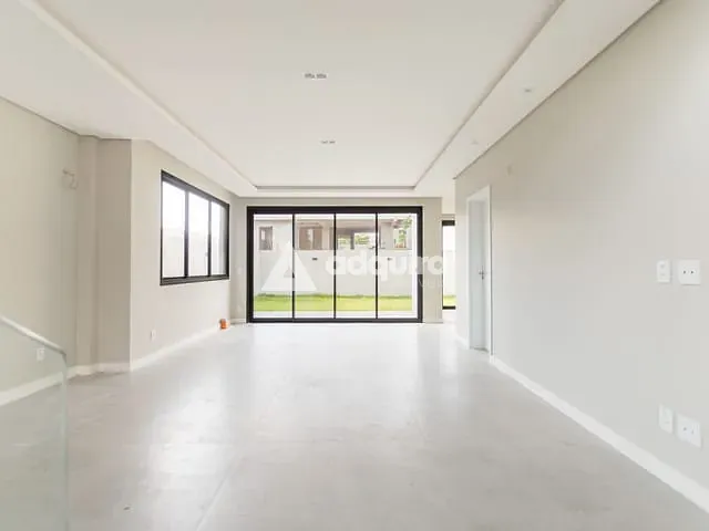 Casa 3 quartos e 3 banheiros, à venda, no bairro Jardim Carvalho em Ponta Grossa