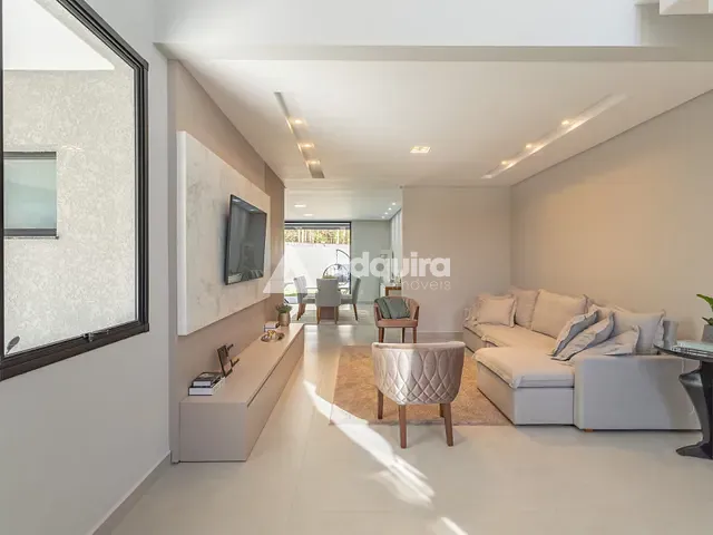 Casa com 300m² 3 quartos e 4 banheiros, à venda, no bairro Neves em Ponta Grossa