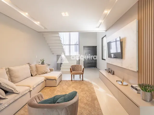 Casa com 300m² 3 quartos e 4 banheiros, à venda, no bairro Neves em Ponta Grossa