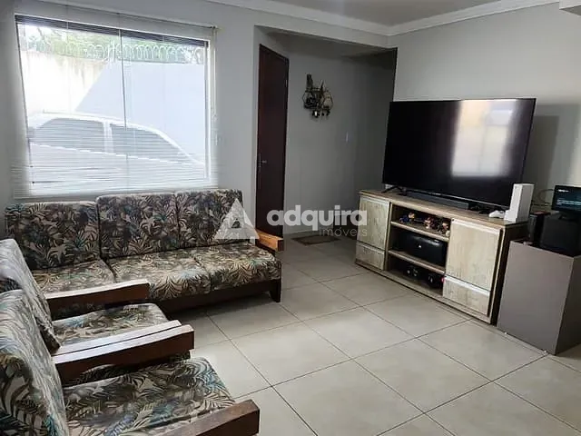 Casa 2 quartos e 2 banheiros, à venda, no bairro Neves em Ponta Grossa