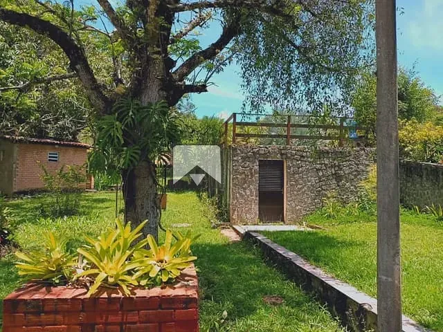 Chácara com 110m² 3 quartos e 1 banheiro, à venda, no bairro Centro (Pachecos) em Itaboraí