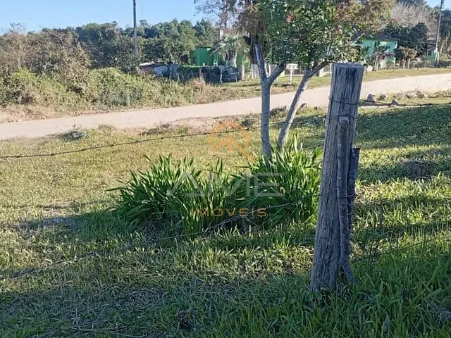 Chácara com 260m² 4 quartos e 2 banheiros, à venda, no bairro Monte Bonito em Pelotas
