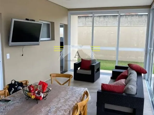 Chácara 5 quartos e 6 banheiros, à venda, no bairro Portal dos Lagos em Boituva