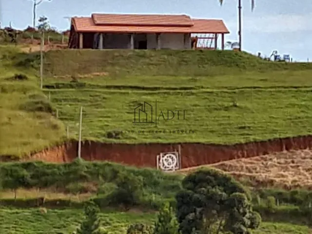 Chácara com 6000m² 2 quartos e 1 banheiro, à venda, no bairro Biritiba em Biritiba-Mirim