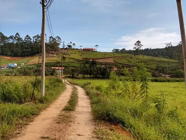 Chácara com 6000m² 2 quartos e 1 banheiro, à venda, no bairro Biritiba em Biritiba-Mirim