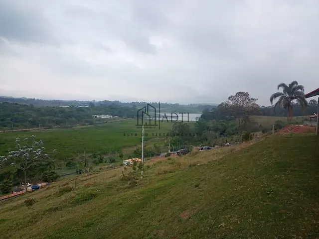 Chácara com 6000m² 2 quartos e 1 banheiro, à venda, no bairro Biritiba em Biritiba-Mirim