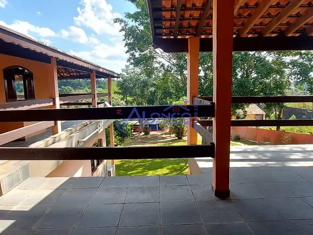 Chácara com 1000m² 3 quartos e 3 banheiros, à venda, no bairro Veraneio Ijal em Jacareí