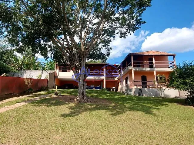 Chácara com 1000m² 3 quartos e 3 banheiros, à venda, no bairro Veraneio Ijal em Jacareí