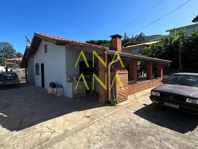 Chácara com 3956m² 4 quartos e 2 banheiros, à venda, no bairro Guaripocaba dos Souzas em Bragança Paulista
