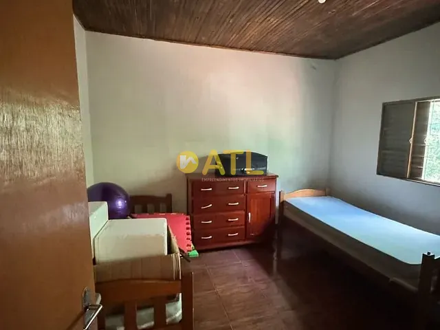 Chácara com 2000m² 3 quartos e 2 banheiros, à venda, no bairro Centro em Ourinhos