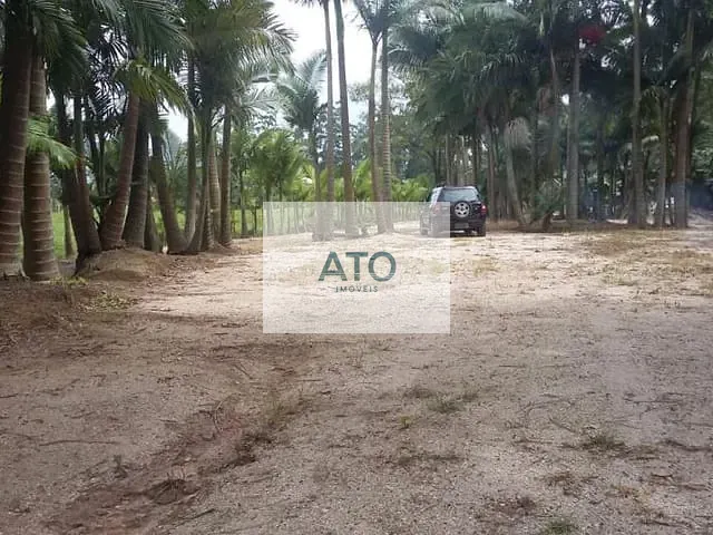 Chácara com 200m², à venda, no bairro NOVA DESCOBERTA em Tijucas