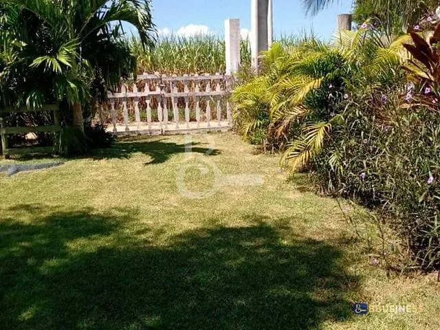 Chácara com 10000m² 3 quartos e 3 banheiros, à venda, no bairro Km 13 - Bairro Colégio em Travessão