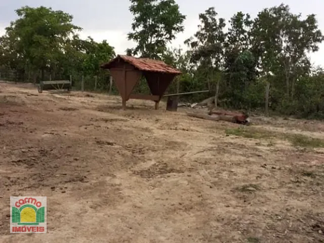 Chácara com 242000m² 3 quartos e 2 banheiros, à venda, no bairro Zona Rural em Niquelândia