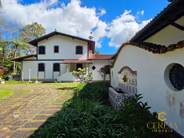 Casa com 15310m² 7 quartos e 5 banheiros, à venda, no bairro Mury em Nova Friburgo