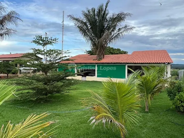 Chácara com 50000m² 4 quartos e 1 banheiro, à venda, no bairro ZONA RURAL em Bom Jesus