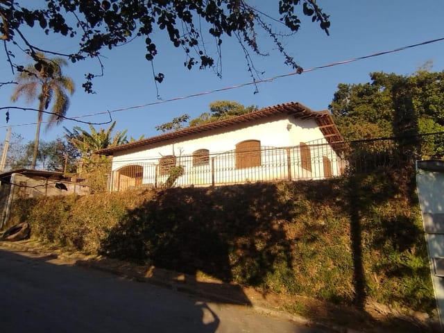 Chácara com 108m² 2 quartos e 1 banheiro, à venda, no bairro Jardim Aracy em Mogi das Cruzes