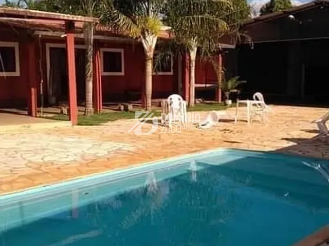 Chácara com 930m² 8 quartos e 12 banheiros, à venda, no bairro Tutunas em Uberaba