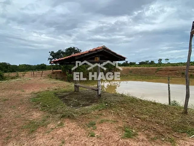 Chácara com 210000m² 4 quartos e 5 banheiros, à venda, no bairro Jardim Leblon em Cuiabá