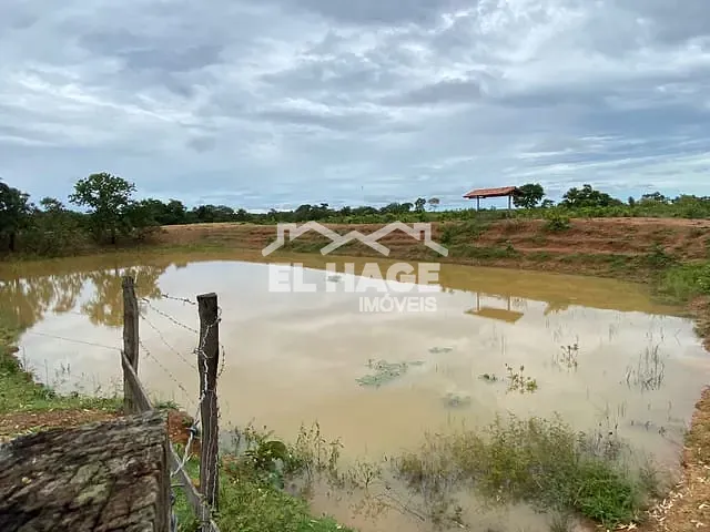 Chácara com 210000m² 4 quartos e 5 banheiros, à venda, no bairro Jardim Leblon em Cuiabá