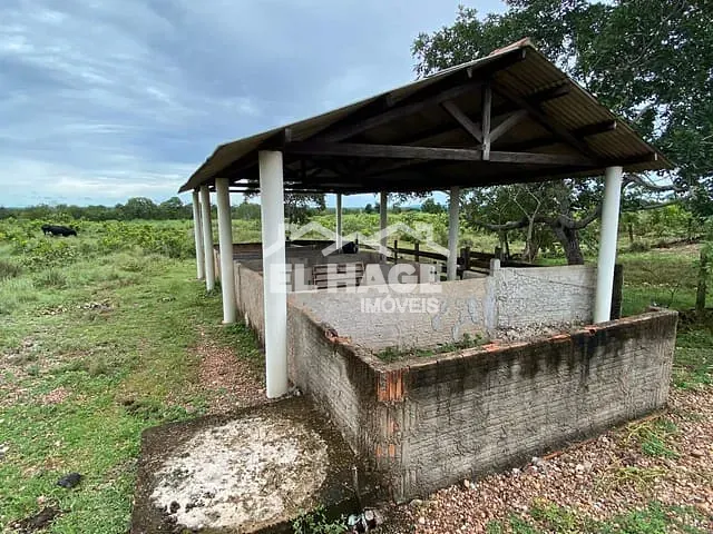 Chácara com 210000m² 4 quartos e 5 banheiros, à venda, no bairro Jardim Leblon em Cuiabá