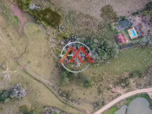 Chácara com 128000m², à venda, no bairro bairro areias em Itapeva