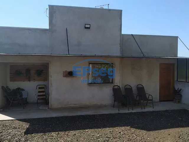Chácara com 2000m² 3 quartos e 3 banheiros, à venda, no bairro Ouro Branco em Londrina