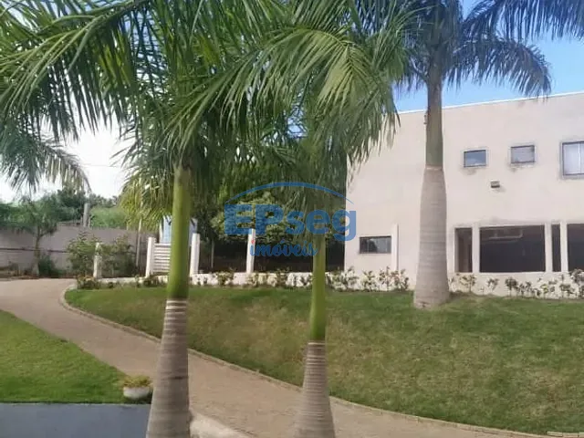 Chácara com 2000m² 3 quartos e 3 banheiros, à venda, no bairro Ouro Branco em Londrina