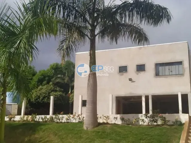 Chácara com 2000m² 3 quartos e 3 banheiros, à venda, no bairro Ouro Branco em Londrina