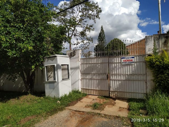 Chácara com 1730m² 5 quartos e 2 banheiros, à venda, no bairro Jardim Maristela em Atibaia