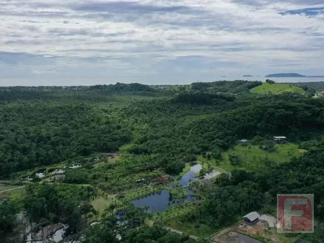 Terreno com 4455m², à venda, no bairro 1º de Julho em Itapoá