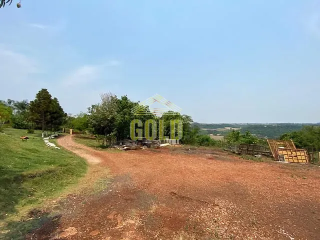 Chácara com 6000m² 3 quartos e 2 banheiros, à venda, no bairro Cafezal em Londrina