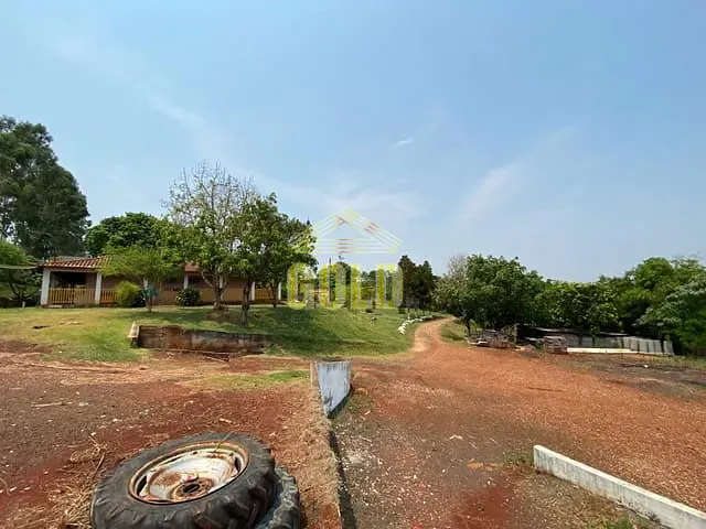 Chácara com 6000m² 3 quartos e 2 banheiros, à venda, no bairro Cafezal em Londrina