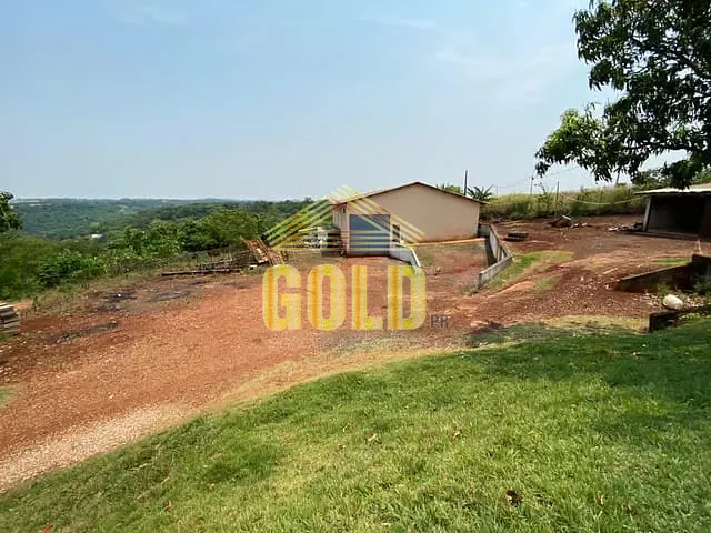 Chácara com 6000m² 3 quartos e 2 banheiros, à venda, no bairro Cafezal em Londrina