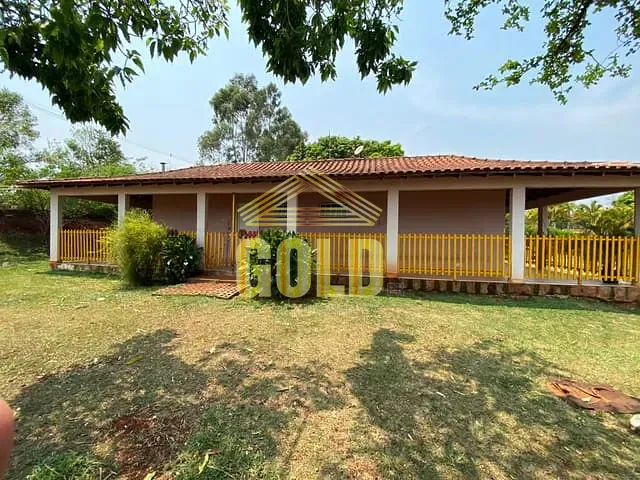 Chácara com 6000m² 3 quartos e 2 banheiros, à venda, no bairro Cafezal em Londrina