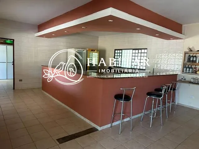 Chácara com 2400m² 10 quartos e 14 banheiros, à venda, no bairro Albuquerque em Corumbá
