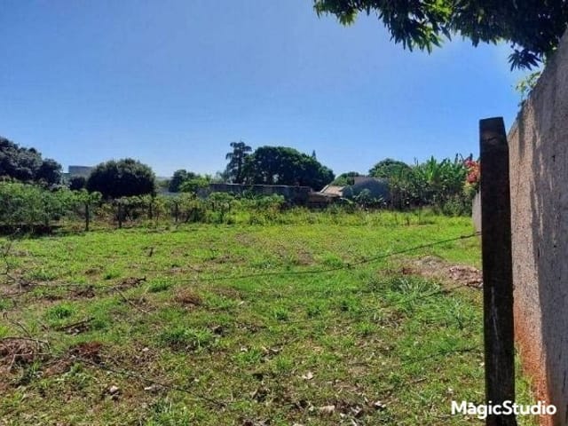 Chácara com 1000m², à venda, no bairro Parque Residencial Tancredi em Americana