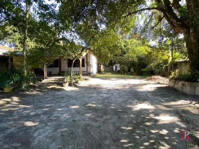 Chácara com 1000m² 3 quartos e 2 banheiros, à venda, no bairro Umuarama em Itanhaém