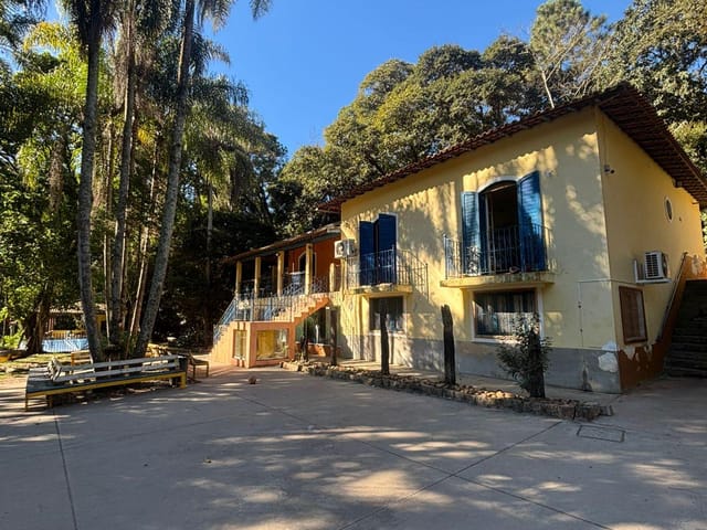 Chácara com 9881m² 4 quartos e 3 banheiros, à venda, no bairro Chácaras Aracary em Várzea Paulista