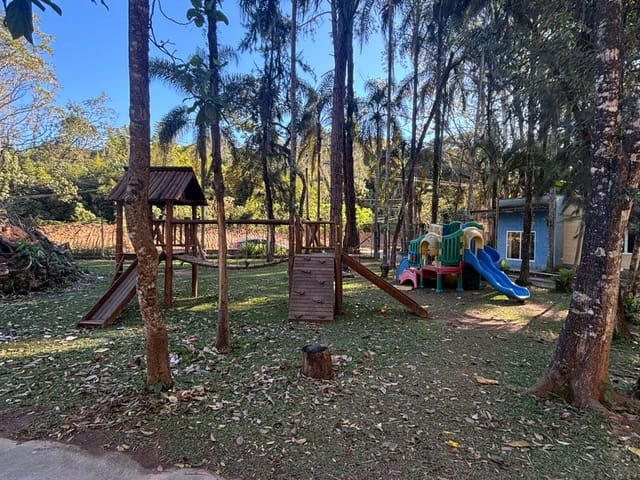 Chácara com 9881m² 4 quartos e 3 banheiros, à venda, no bairro Chácaras Aracary em Várzea Paulista
