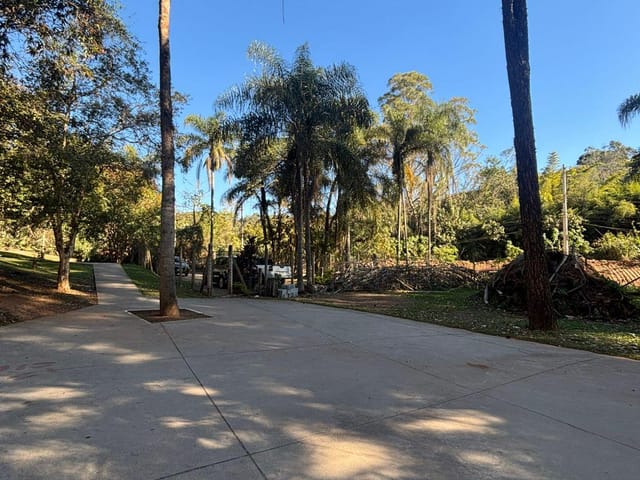 Chácara com 9881m² 4 quartos e 3 banheiros, à venda, no bairro Chácaras Aracary em Várzea Paulista