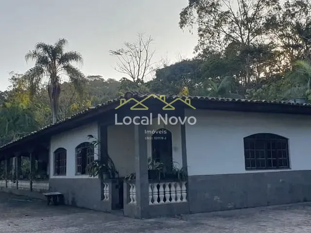 Chácara com 7000m² 4 quartos e 3 banheiros, à venda, no bairro Chácaras Copaco em Arujá