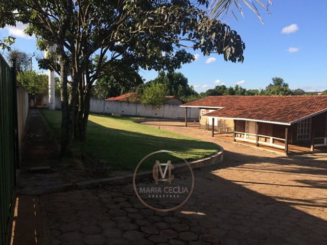 Chácara com 5005m² 5 quartos e 6 banheiros, à venda, no bairro Portal das Laranjeiras em Araraquara