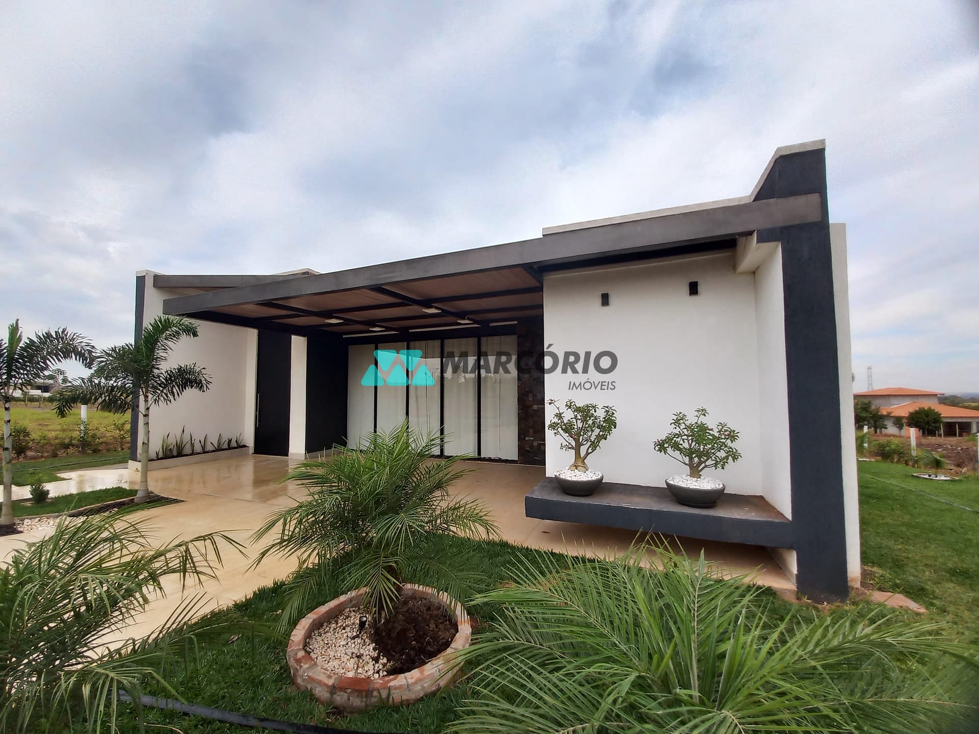 Fazenda à venda com 4 quartos, 275m² - Foto 1