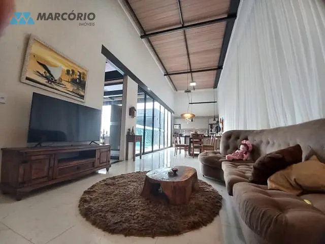 Chácara 4 quartos e 3 banheiros, à venda, no bairro Condomínio Monte Hermon em Trindade