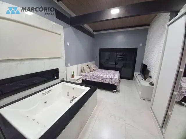 Chácara 4 quartos e 3 banheiros, à venda, no bairro Condomínio Monte Hermon em Trindade