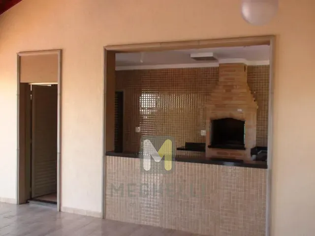 Chácara com 600m² 2 quartos e 4 banheiros, à venda, no bairro Parque Das Amoreiras em Serrana