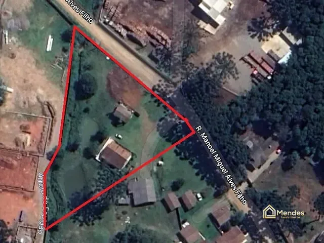 Chácara com 3000m² 3 quartos e 3 banheiros, à venda, no bairro Umbará em Curitiba