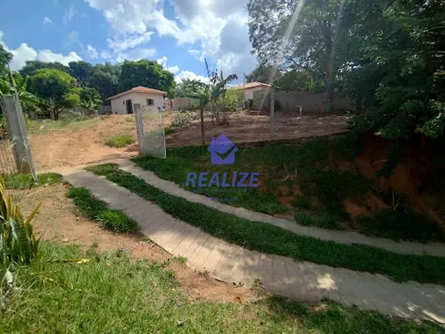 Chácara com 1031m² 1 quarto e 1 banheiro, à venda, no bairro Chácara de Recreio Boa Vista em Botucatu