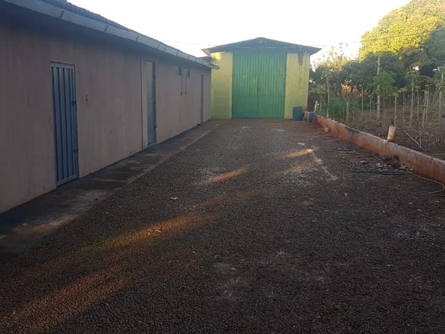 Chácara com 6600m² 4 quartos e 2 banheiros, à venda, no bairro Recanto dos Pinheiros em Cambé